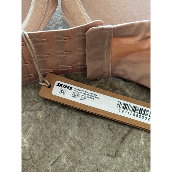 Skims Ultimate Collection Push Up Strapless Bra Clay Size 30D - Picture 6 of 6